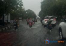 Hujan Deras Melanda Pekanbaru, Sejumlah Wilayah Terendam Banjir