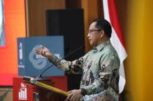 Mendagri Tito Karnavian: Honorer Titipan Tim Sukses Jam 8 Masuk Kerja, Jam 10 Pagi Ngopi-ngopi