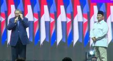 SBY Menyanyikan Lagu Tipe X 