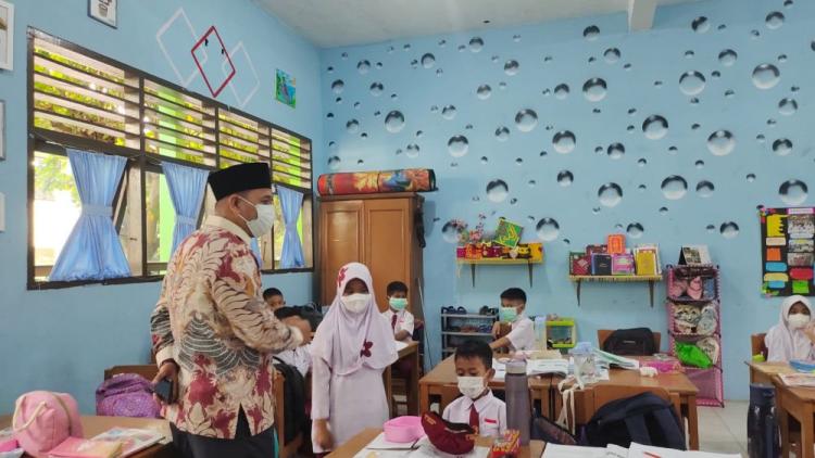 Pekanbaru Waspadai Bahaya Kabut Asap, Siswa Diminta Kenakan Masker di Sekolah