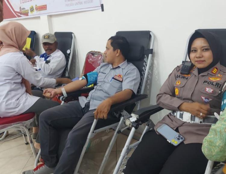 Polres Pelalawan Rayakan Milad Humas Polri ke-72 dengan Bakti Kesehatan Donor Darah