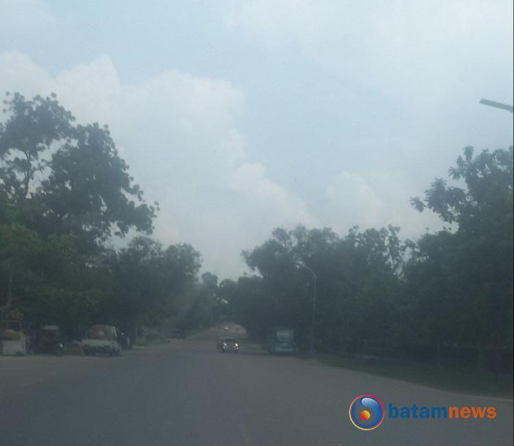 Kabut Asap Masih Selimuti Pekanbaru, 21 Titik Panas Terpantau di Riau