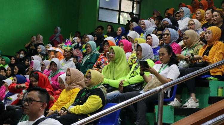 Porwasi Provinsi Kepri Dukung Tim Senam Kreasi di Lomba Nasional 2023