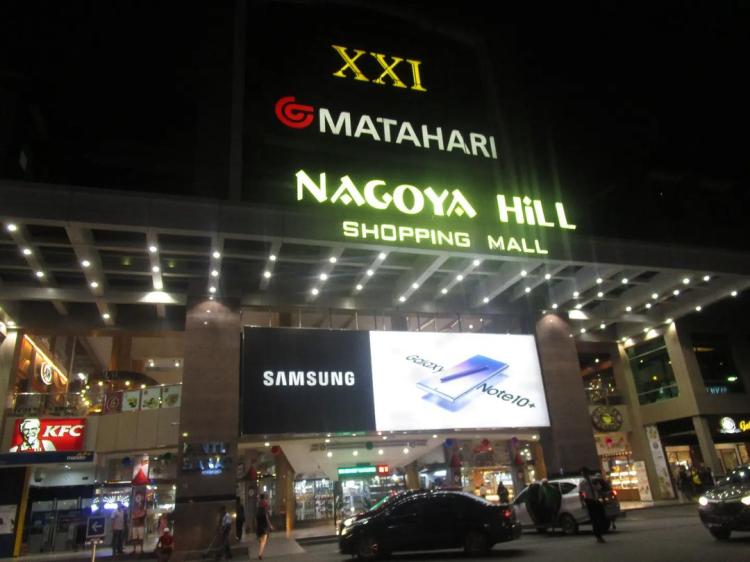Nagoya Batam: Destinasi Wisata Malam Populer "Belum ke Batam kalau Belum Kesini!"