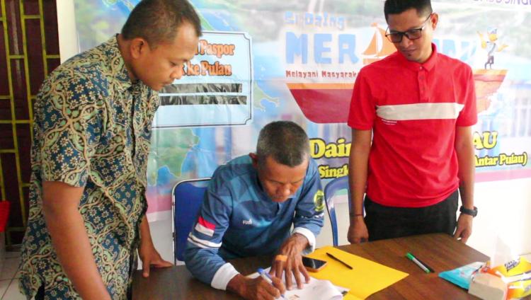 Imigrasi Dabo Singkep Jalin Kerjasama Bareng Pemdes Benan Terkait Inovasi Si Daing Merantau