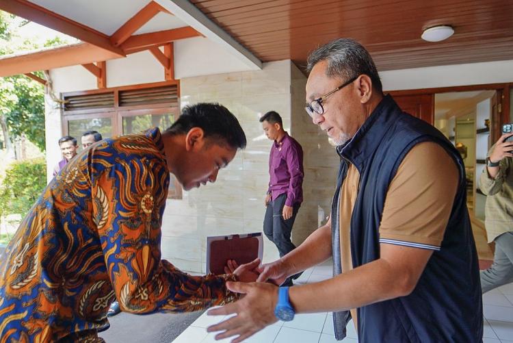 Sebelum Datang ke Rakernas Partai Golkar, Gibran Rakabuming Sambangi Ketua Umum PAN Zulhas