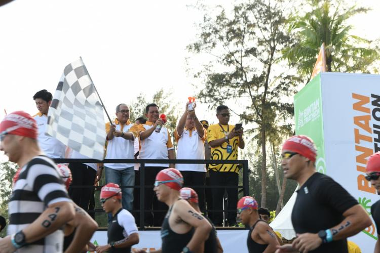 Tiga Tahun Vakum, Bintan Triathlon Kembali Digelar dengan Lebih 500 Peserta dari 35 Negara
