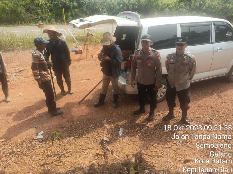 Kapolsek Galang Berikan Klarifikasi Soal Video Viral Polisi Bawa Parang Ukur Lahan Warga Rempang