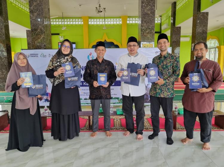 Peringati Hari Santri, YAT-LMI Kepri Tebar 5.000 Al-Quran di Batam