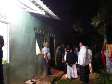 Kondisi Cuaca Ekstrem Sebabkan Puting Beliung Melanda Rumah di Kampung Bintan Buyu