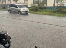 Awal Oktober: Hujan Deras dan Angin Kencang Masih Mengancam Kota Batam dan Karimun