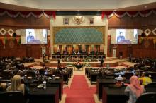 Yulisman Umumkan Pengunduran Diri Syamsuar sebagai Gubernur Riau