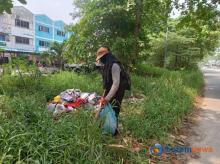 Sampah Menyebar di Pinggir Jalanan Batam, Kesadaran Masyarakat Masih Kurang
