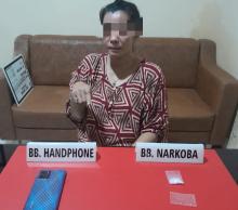 Satnarkoba Polres Kampar Ringkus Wanita Berdaster Pengedar Sabu-sabu di Pekanbaru