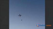 Terlihat di Langit Batam, Pesawat Scoot Dikawal Pesawat Tempur Balik ke Singapura Setelah Dapat Ancaman Bom