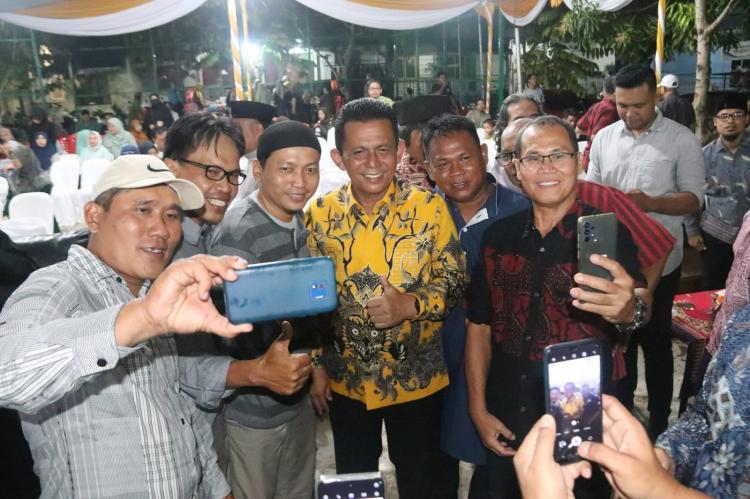  Silaturahmi dengan Masyarakat Perumahan Marcelia Batam, Ansar Paparkan Program Pembangunan