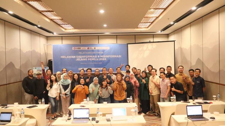 Jelang Pemilu 2024, Asosiasi Media Siber Indonesia Gelar Pelatihan Cek Fakta di Sumbar