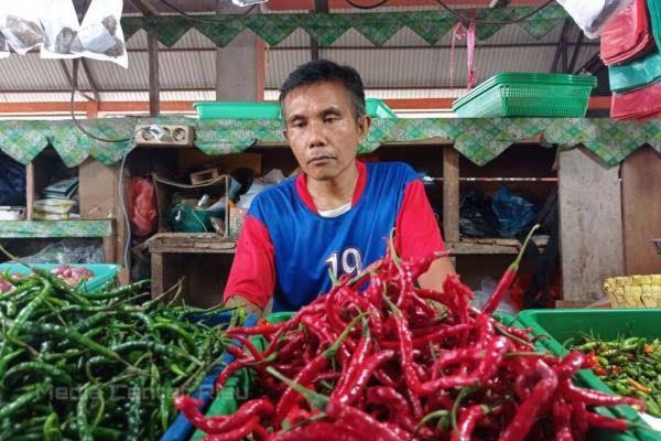 Pemko Pekanbaru Siapkan Strategi Hadapi Lonjakan Harga Cabai yang Makin Pedas