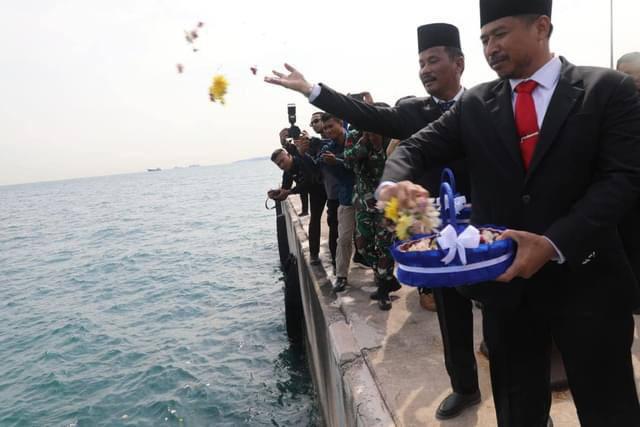 Peringati Hari Pahlawan 10 November: Pemko Batam Gelar Upacara dan Tabur Bunga