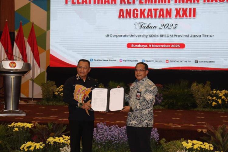 Satpol PP Batam Sabet Penghargaan Nasional untuk Aplikasi Inovatif 