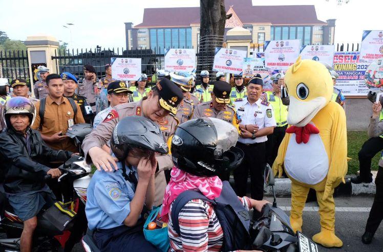Sasar Pengendara Roda Dua, Polda Riau Intensifkan Patroli Helm di November