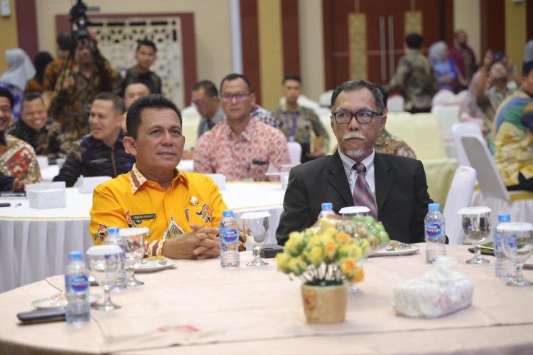  18 Badan Publik Terima Anugerah Keterbukaan Informasi Publik dari Komisi Informasi Kepri