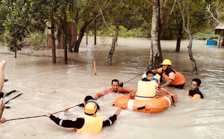 Diguyur Hujan Deras, Wilayah Darussalam Karimun Terendam Banjir