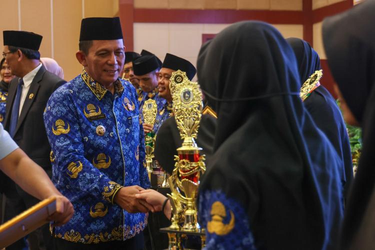  Peringatan HUT ke-52 KORPRI, Gubernur Ansar Pesan ASN Harus Mampu Menjawab Perubahan Zaman