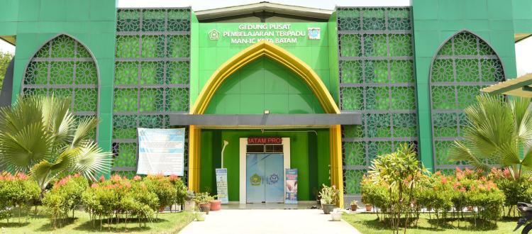 MAN Insan Cendekia Puncaki Daftar Sekolah Terbaik di Batam Berdasarkan Nilai UTBK