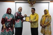  Gubernur Kepri Kunjungi Perbatasan Serasan-Sematan, Jajal Potensi Kerja Sama dengan Pemerintah Sarawak