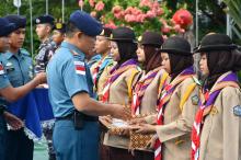 Lanal TBK Bina Muda Mudi Karimun Dengan Kepramukaan