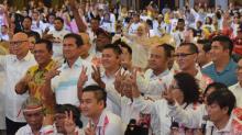 Relawan Prawiro IGMP Menggelar Deklarasi Akbar di Batam, Gubernur dan Putranya Kompak Hadir