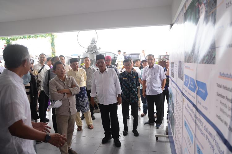 Tinjau Pengembangan Pelabuhan Kuala Riau, Suharso Monoarfa Berpesan Gunakan Konsep Smart City