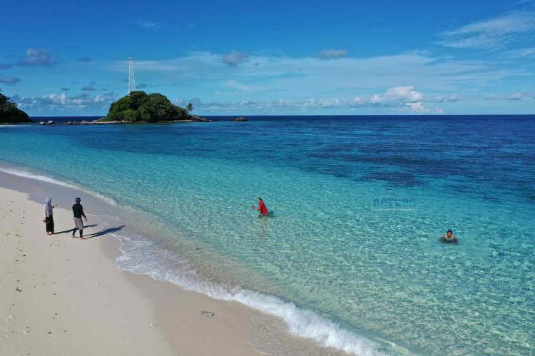 Pulau Senua di Natuna, Destinasi Wisata Eksotis yang Wajib Dikunjungi