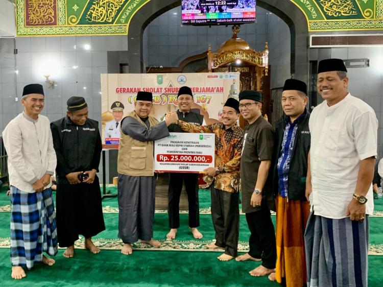 Berkah GSSB, Mesjid Raya Teluk Kuantan Dapat Bantuan Dari BRK Syariah. 