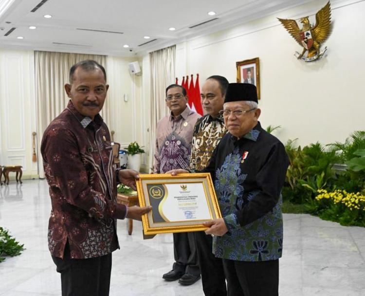 Pemprov Kepri Raih Terbaik Tiga Nasional pada Anugerah Keterbukaan Informasi Publik 2023