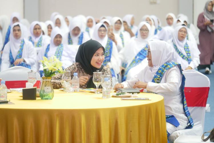 Ketua TP PKK Bintan Ajak Para Ibu Ambil Teladan dari Kisah Uwais Al Qarni