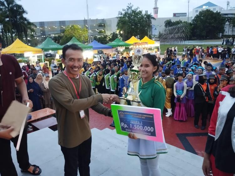 Raih Juara 3 Marching Band Competition 2023 Batam, SMPS 02 Ibnu Sina Kabil Ingin Lebih Baik 