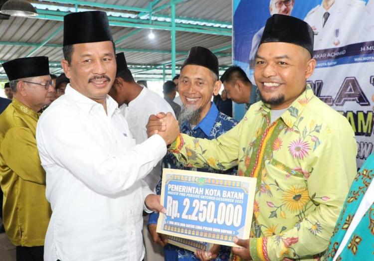 Wali Kota Batam Tingkatkan Insentif untuk Tiga Ormas di Kecamatan Sembulang