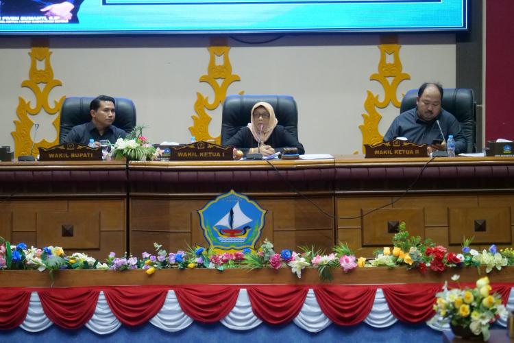 DPRD Bintan Sahkan Ranperda Penyerahan Prasarana, Sarana, dan Utilitas Umum Perumahan