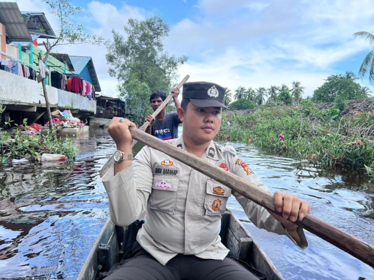 Berdayung Melintasi Pulau Burung, Membawa Pesan Pemilu Damai 2024
