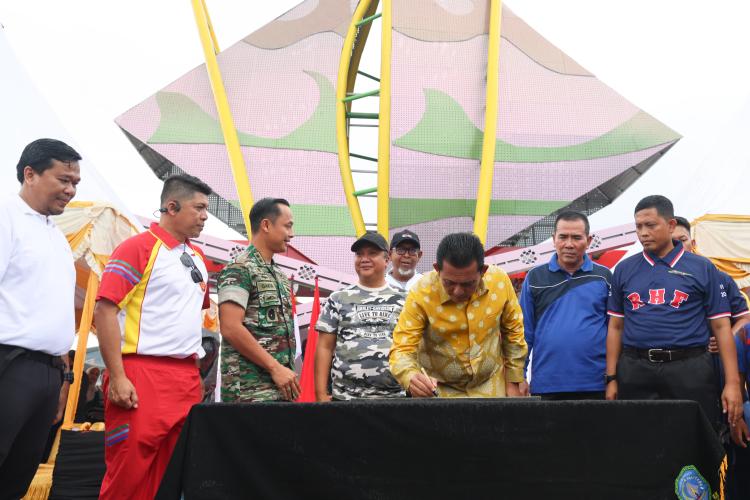  Gubernur Ansar Resmikan Penataan Kawasan Bandara RHF, Jadi Ikon Pintu Masuk Ibukota Provinsi