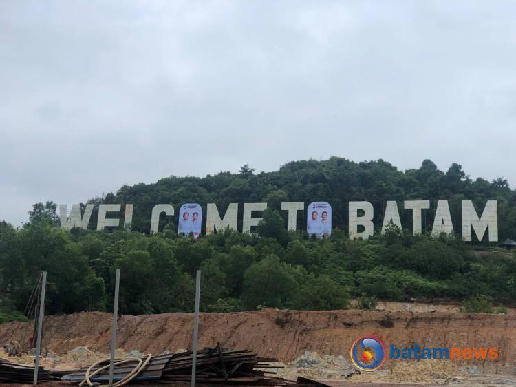 Poster Paslon Nomor Urut 2 Tutupi 