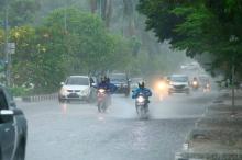 BMKG Pekanbaru Rilis Prakiraan Cuaca Riau Awal Pekan, Waspada Hujan Intensitas Sedang Hingga Lebat