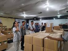 982.155 Lembar Surat Suara untuk Pemilu 2024 Tiba di Karimun dengan Pengawalan Ketat