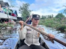 Berdayung Melintasi Pulau Burung, Membawa Pesan Pemilu Damai 2024