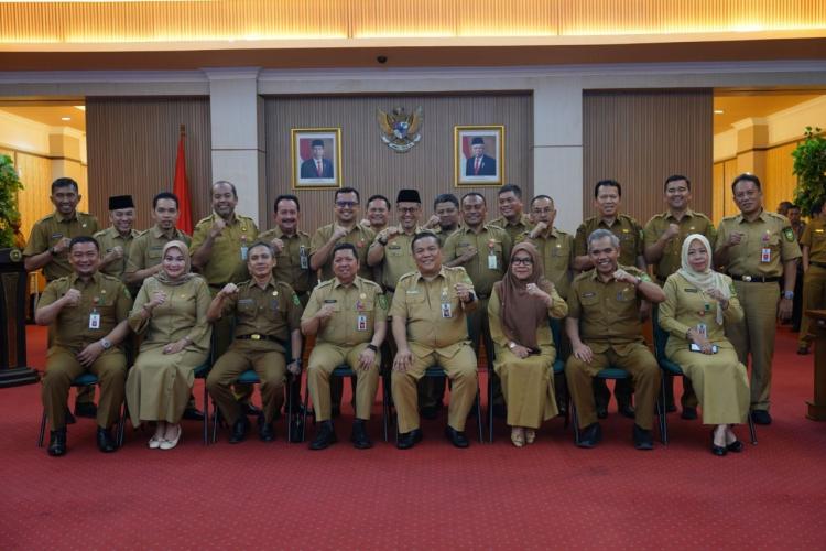 21 Pejabat Serah Terima Jabatan, Sekdaprov: Menyesuaikan Diri, Laksanakan Tugas dengan Baik 