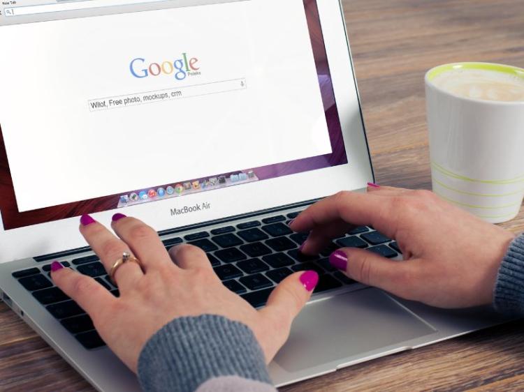 Google Mulai Menggantikan Karyawan dengan AI, Sejumlah Karyawan di PHK 