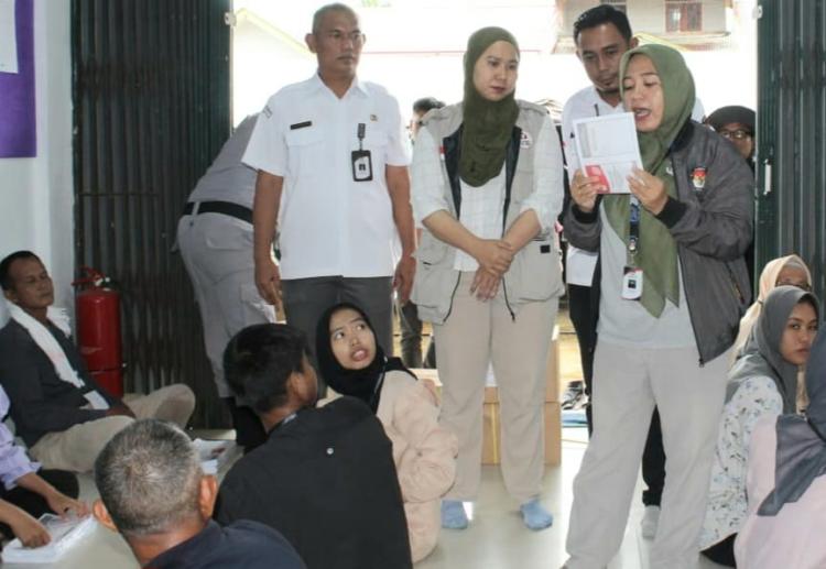 KPU Lingga Mulai Sortir dan Pelipatan 383 Ribu Surat Suara Pemilu 2024