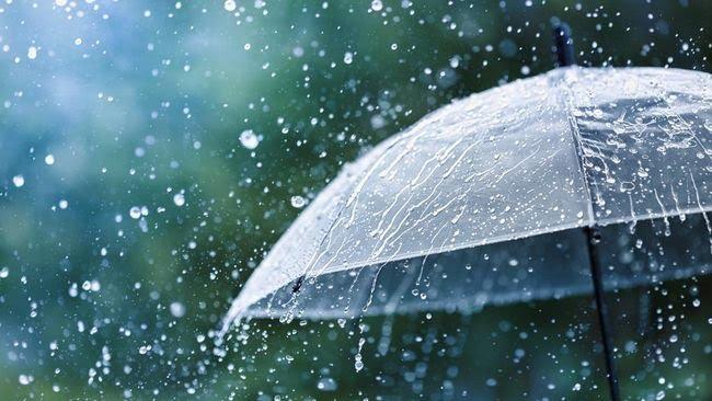 Hujan Guyur Sejumlah Wilayah di Kepri, Berikut Tips Mengusir Kebosanan di Kantor dan Rumah